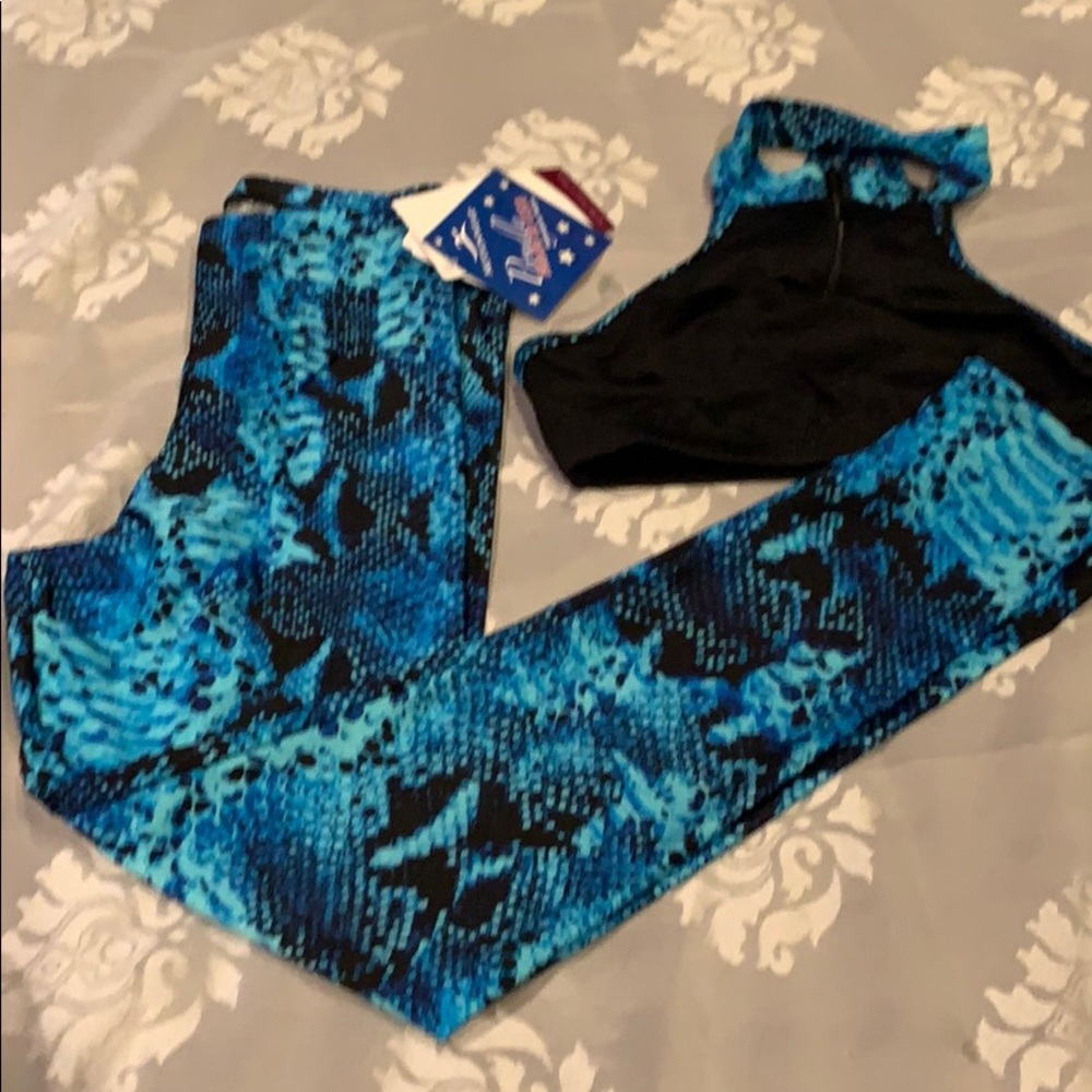 2 piece bra top and leggings
